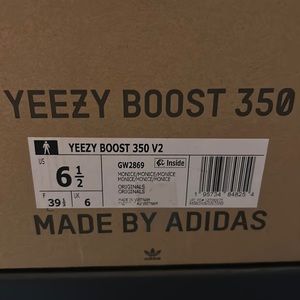 Yeezy monice 350